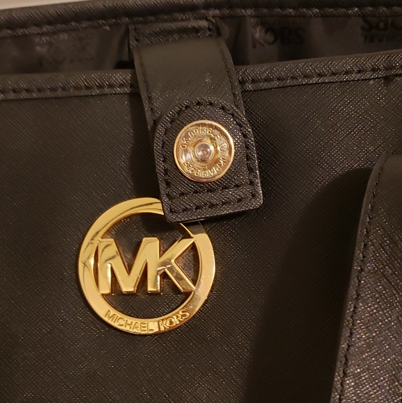 Michael Kors Tote - Picture 8 of 9